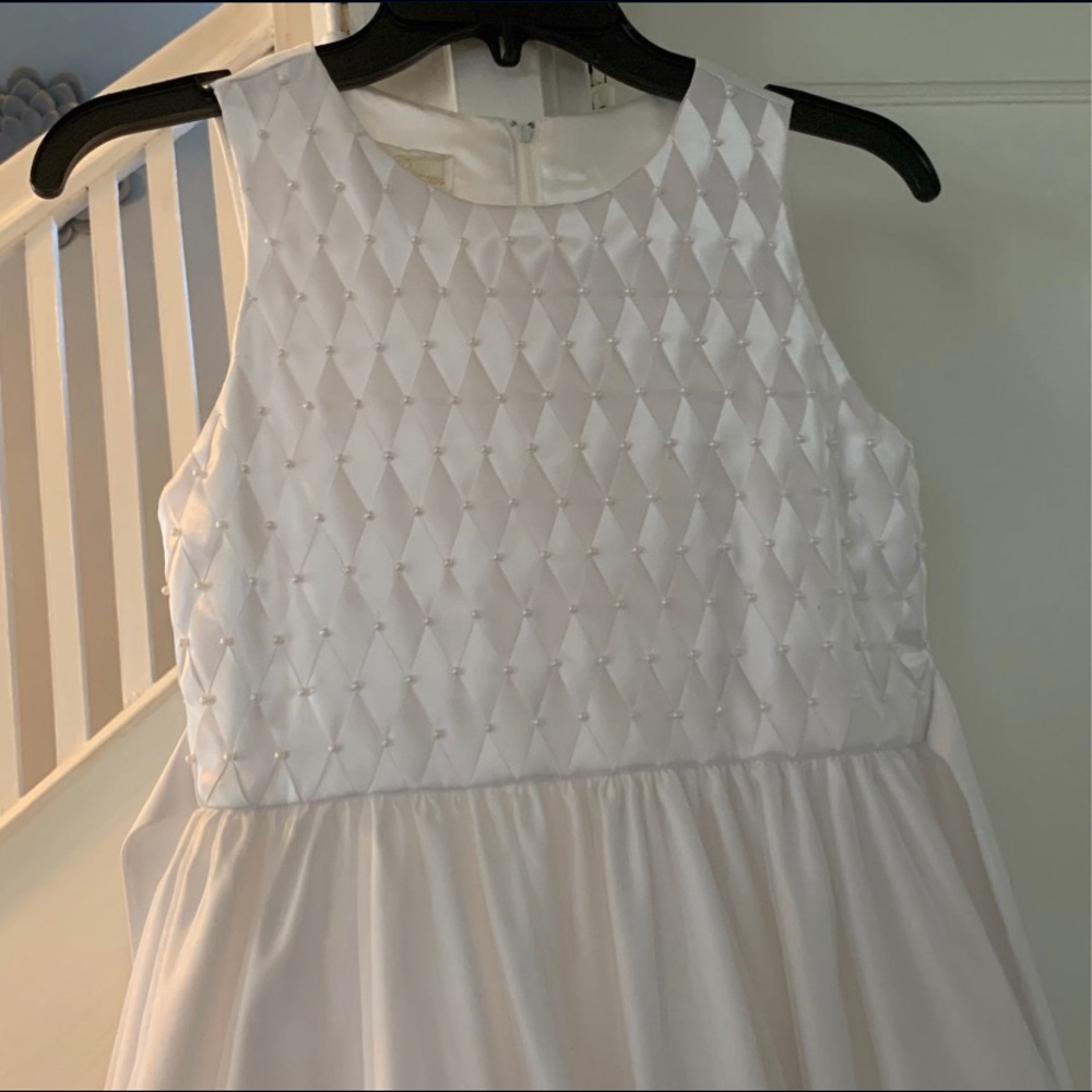 Size 14 White Short Gown
